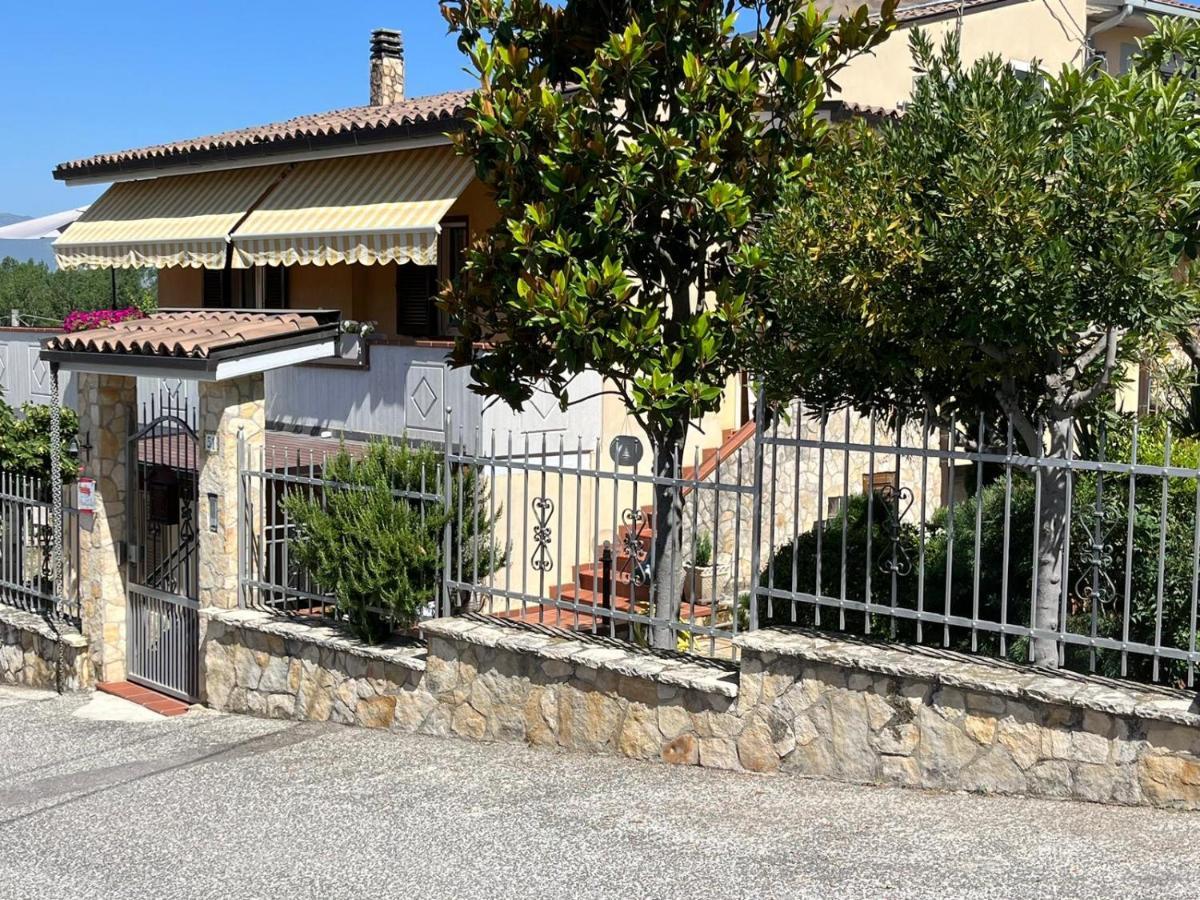 スルモナ La Casa Di Panfiloヴィラ エクステリア 写真